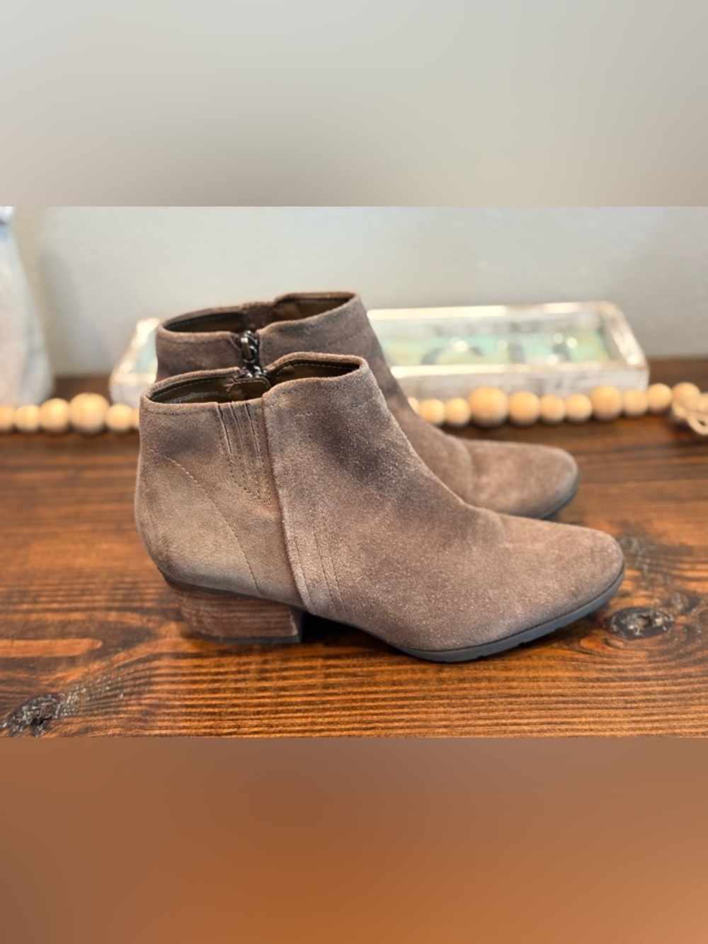 Blondo Waterproof Suede Ankle Boots Brown Block Heel Zip Booties Size 8.5